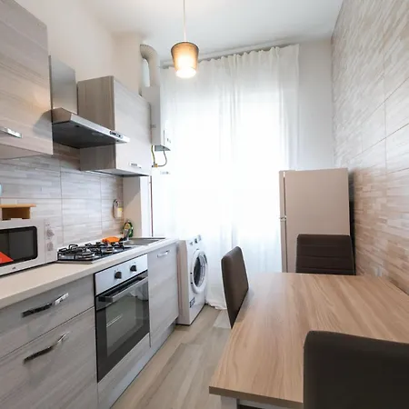Dessi Luxury San Siro E Centro Lägenhet *